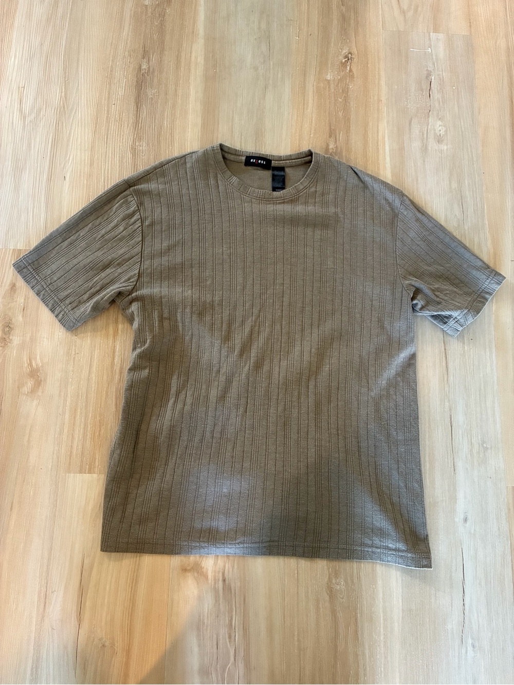 Axcess Short Sleeve Ribbed Crew Neck Shirt - Olive Green